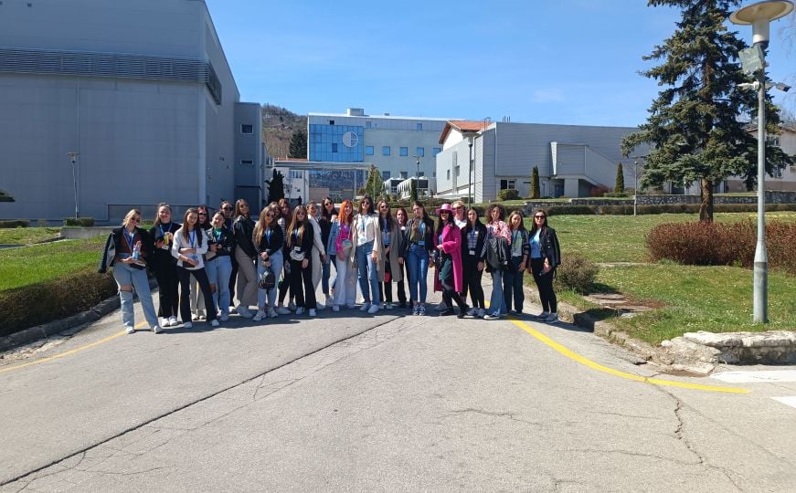 Posjeta srednjoškolaca Bosnalijeku