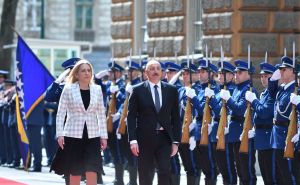 Foto: N.G / Radiosarajevo.ba / Ilham Aliyev ispred Predsjedništva BiH