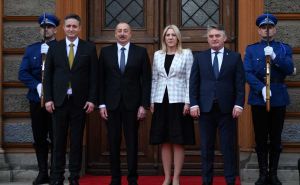Foto: N.G / Radiosarajevo.ba / Ilham Aliyev s članovima Predsjedništva BiH