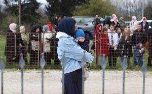 Foto: Dž. K. / Radiosarajevo.ba / Polaganje cvijeća u Ahmićima