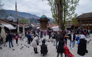 Foto: Anadolija / Građani i turisti u Sarajeu