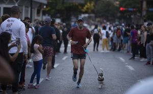 Foto: AA / Jedinstvena utrka kućnih ljubimaca i vlasnika u Venecueli