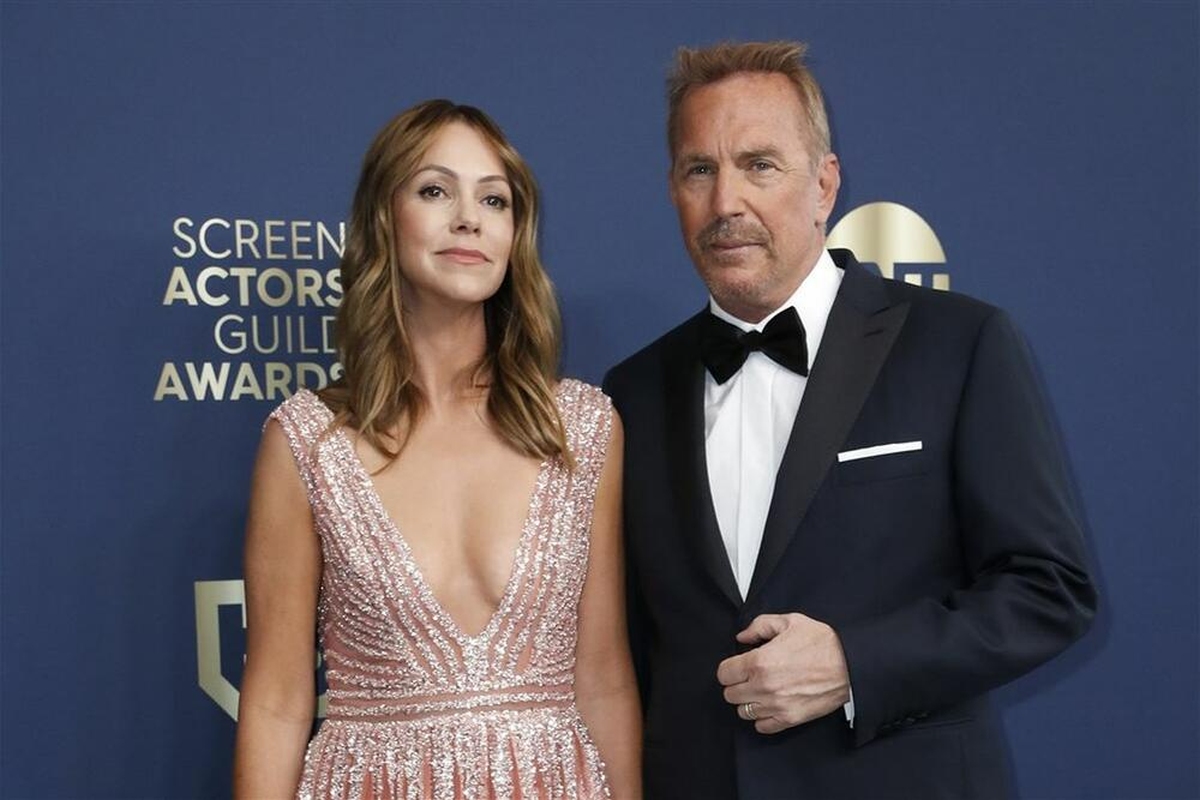 Kevin Costner i Christine Baumgartner