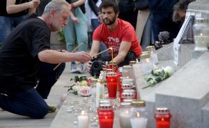 FOTO: AA / U Zagrebu zapaljene svijeće za žrtve masakra u Beogradu