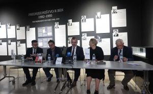 Foto: Dž. K. / Radiosarajevo.ba / Promocija knjige 'Državnost BiH u XX i XXI stoljeću'