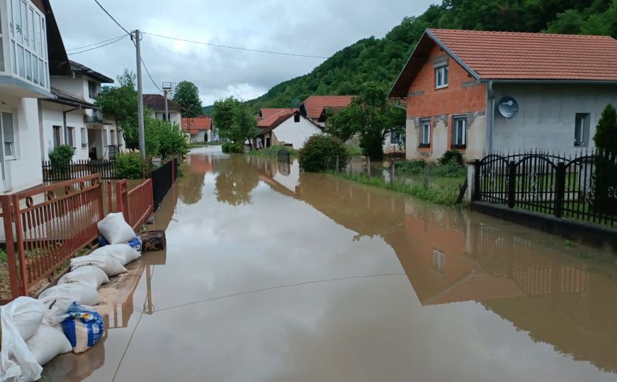 Poplave u Sanskom Mostu