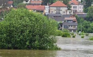 Foto: Kostajnica.com / Poplave blokirale Bosansku Kostajnicu