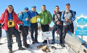 Foto: Anadolija / Grupa od 23 planinara na planinskom vrhu Hasandag