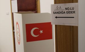Foto: AA / Glasanje u Konzulatu Turske u Banjoj Luci