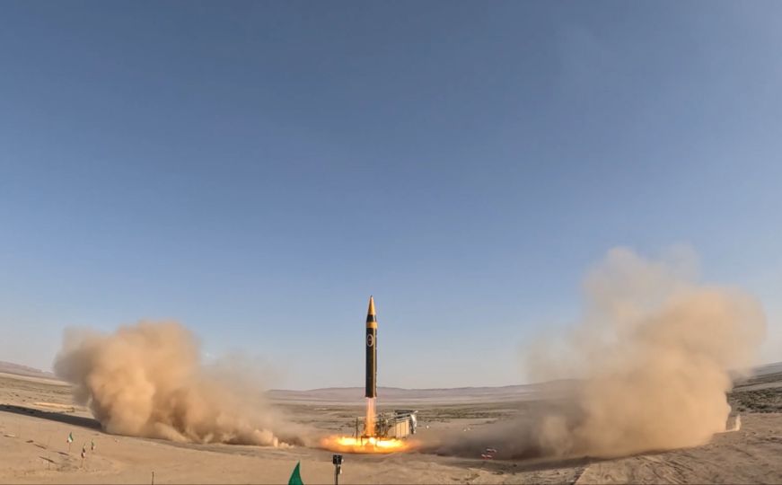 Iran predstavio novu balističku raketu