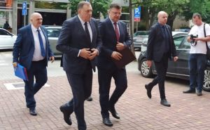 Foto: RTRS / Dodik i Tegeltija prilikom dolaska na sastanak