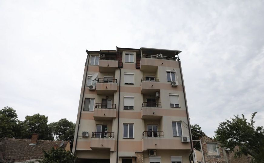 Zgrada u kojoj je ubijena ruska porodica