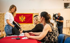Foto: Anadolija / Otvorena birališta za parlamentarne izbore u Crnoj Gori