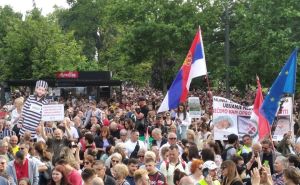 FOTO: AA / Brojni građani na ulicama Beograda