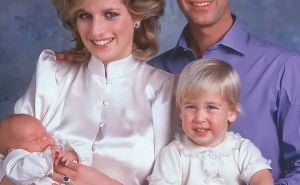 Foto: Društvene mreže / Kralj Charles i princeza Diana sa sinovima