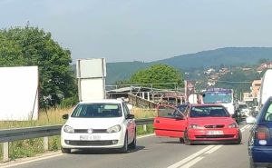 Foto: Čitalac/Radiosarajevo.ba / U nesreći učestvovala tri vozila