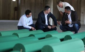 Foto: Dž. K. / Radiosarajevo.ba / Denis Bećirović stigao u Potočare na obilježavanje 28. godišnjice genocida u Srebrenici