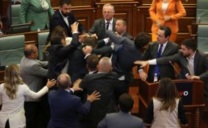 AA / Tuča u Skupštini Kosova