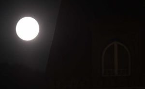 Foto: N. G. / Radiosarajevo.ba / Pun mjesec iznad Sarajeva
