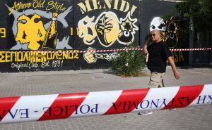 Foto: EPA - EFE / Mjesto gdje je ubijen navijač AEK-a u Atini