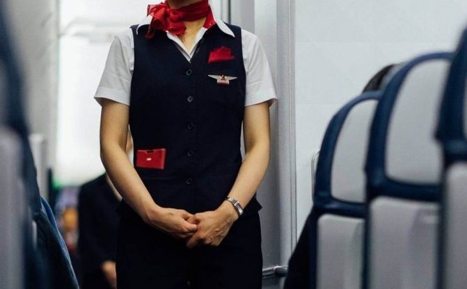 Stjuardese imale "još jedan posao"