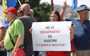 Foto: Dž. K. / Radiosarajevo.ba / Protesti ispred Suda Bosne i Hercegovine