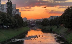 Foto: M. M. / Radiosarajevo.ba / Predivne boje na nebu iznad Sarajeva
