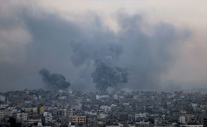 Foto: Anadolija / Nastavljeno bombardovanje Gaze