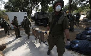 Foto: EPA-EFE / Izraelska vojska u kibucu Kfar Aza nakon napada
