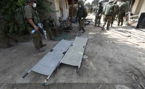 Foto: EPA-EFE / Prizori u kibucu Kfar Aza nakon napada Hamasa