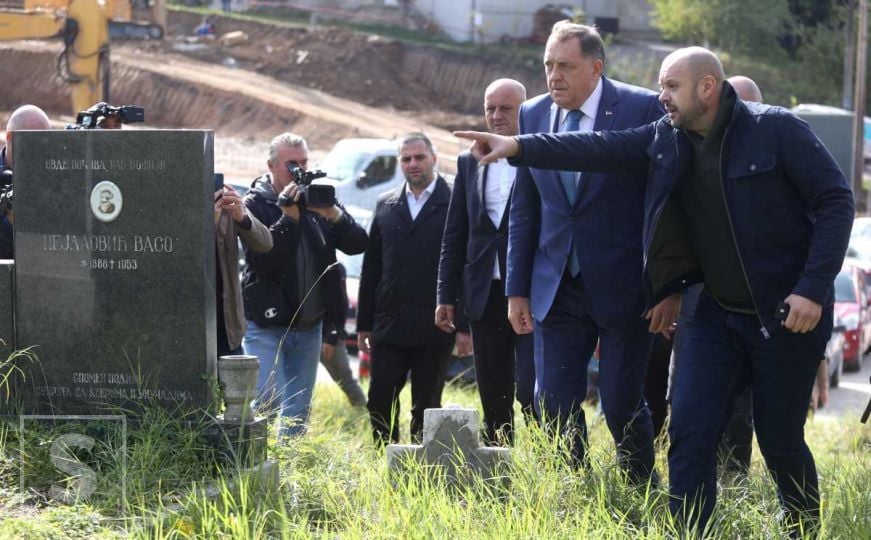 Milorad Dodik na pravoslavnom groblju