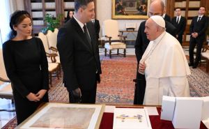 Foto: Predsjedništvo BiH / Bećirović i papa Franjo