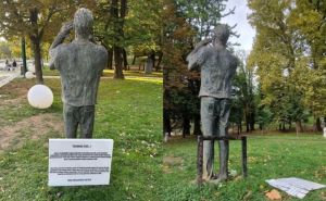 FOTO: Radiosarajevo.ba / Popravljen spomenik "Nermine, dođi"