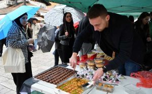 Foto: A.K./Radiosarajevo.ba / Humanitarni bazar za narod Palestine, drugi dan