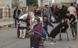 Foto: EPA - EFE / Palestinci nastavljaju evakuaciju iz Gaze