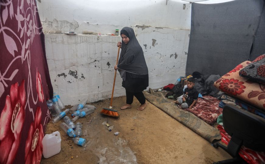 Poplavljeni šatori u izbjegličkom kampu za Palestince na jugu Pojasa Gaze, 14. novembar