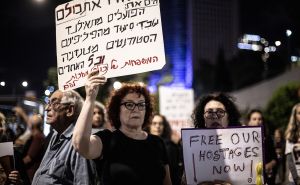 Foto: AA / Porodice talaca protestvovale u Tel Avivu