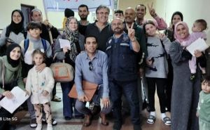 Foto: Facebok / Prva velika grupa državljana BiH i njihove rodbine Palestinaca evakuirana iz Gaze