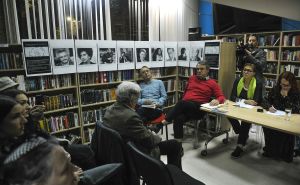 FOTO: AA / P.E.N. Centar u BiH održao razgovor i čitanje poezije “Solidarnost sa novinarima i piscima u Palestini“