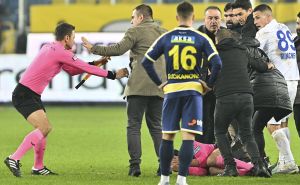 FOTO: AA / Incident na utakmici turske lige