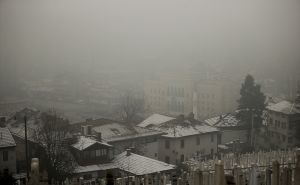 FOTO: AA / Magla u Sarajevu