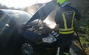 Foto: Facebook / Gašenje požara na automobilu