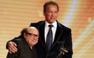 Foto: EPA - EFE / Arnold Schwarzenegger i Danny DeVito