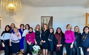 Foto: Instagram / Mirela Bećirović sa ženama ambasadora