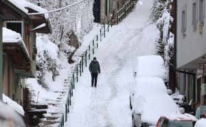 Foto: FENA / Snijeg u Sarajevu