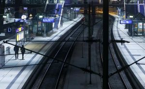 Foto: DPA / Prazni željeznički peroni u Hamburgu