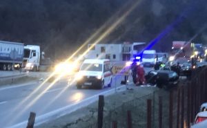 Foto: Screenshot/Facebook / Saobraćajna nesreća na magistralnom putu M-17 kod Žepča u mjestu Želeća
