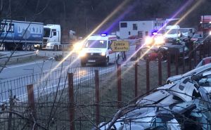 Foto: Screenshot/Facebook / Saobraćajna nesreća na magistralnom putu M-17 kod Žepča u mjestu Želeća