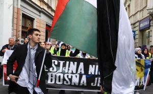 Foto: Dž. K. / Radiosarajevo.ba / Održan protest podrške u Sarajevu