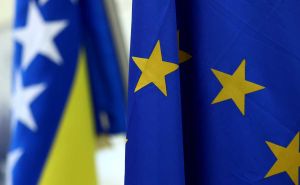 Foto: Dž. K. / Radiosarajevo.ba / Zastave BiH i EU